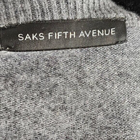 Saks Fifth Avenue Merino Wool & Cashmere Gray Crewneck Sweater | Size M - Picture 4 of 6